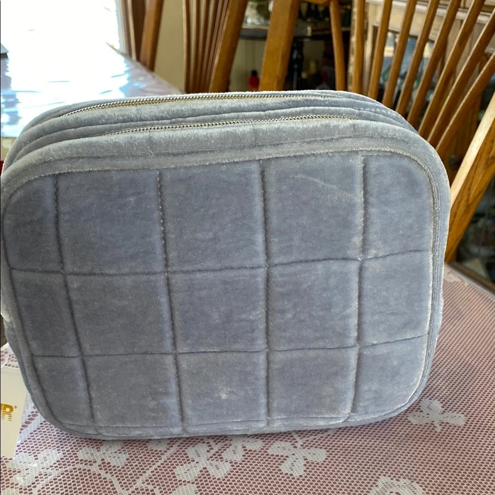 Conair Quilted Velvet Cosmetic Clutch Bag